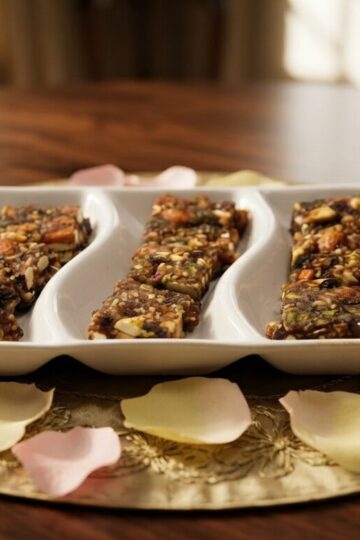 Dates and Nuts Protein Bars