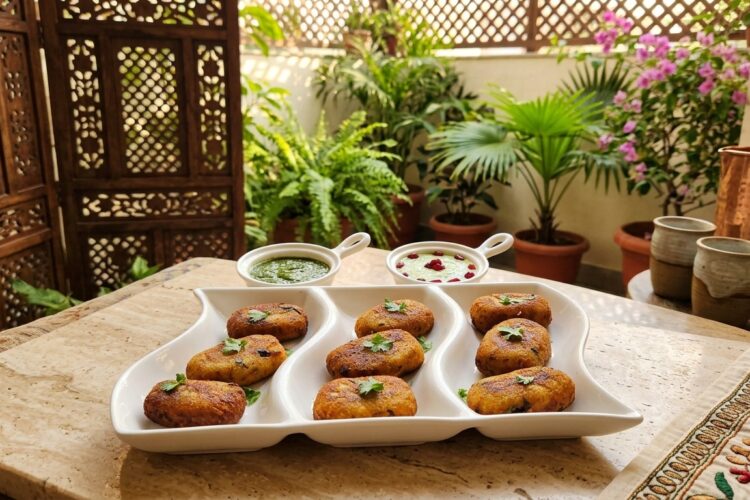 Golden samak paneer cutlets made with paneer, potatoes and barnyard millet flour