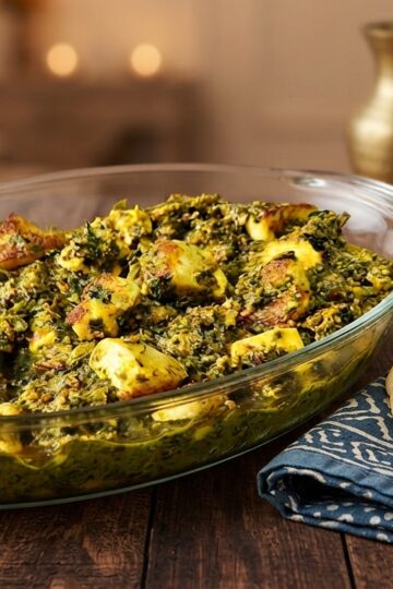 Khada Palak Paneer made with chopped spinach and golden paneer cubes